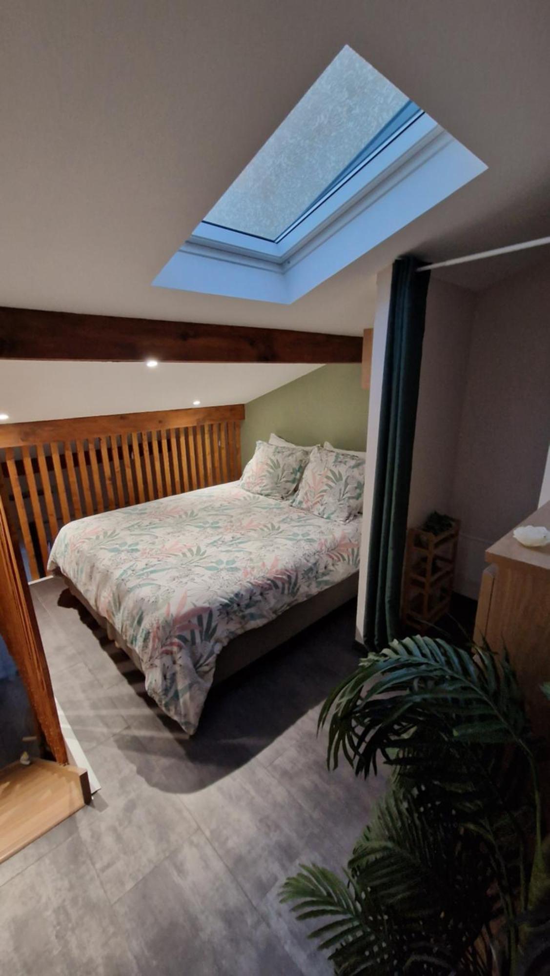 Appartement Pour 4 Avec Terrasse Chanos-Curson Extérieur photo